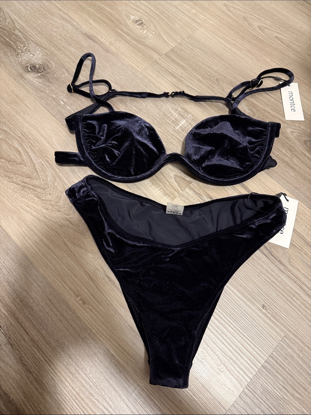 Montce Velvet Bikini set
